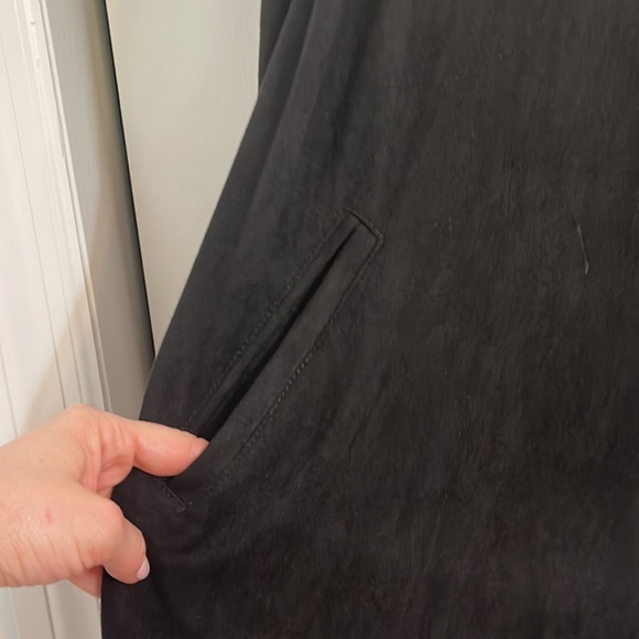 Black suede feel long cardigan with snap wrap feature - Picture 5 of 7